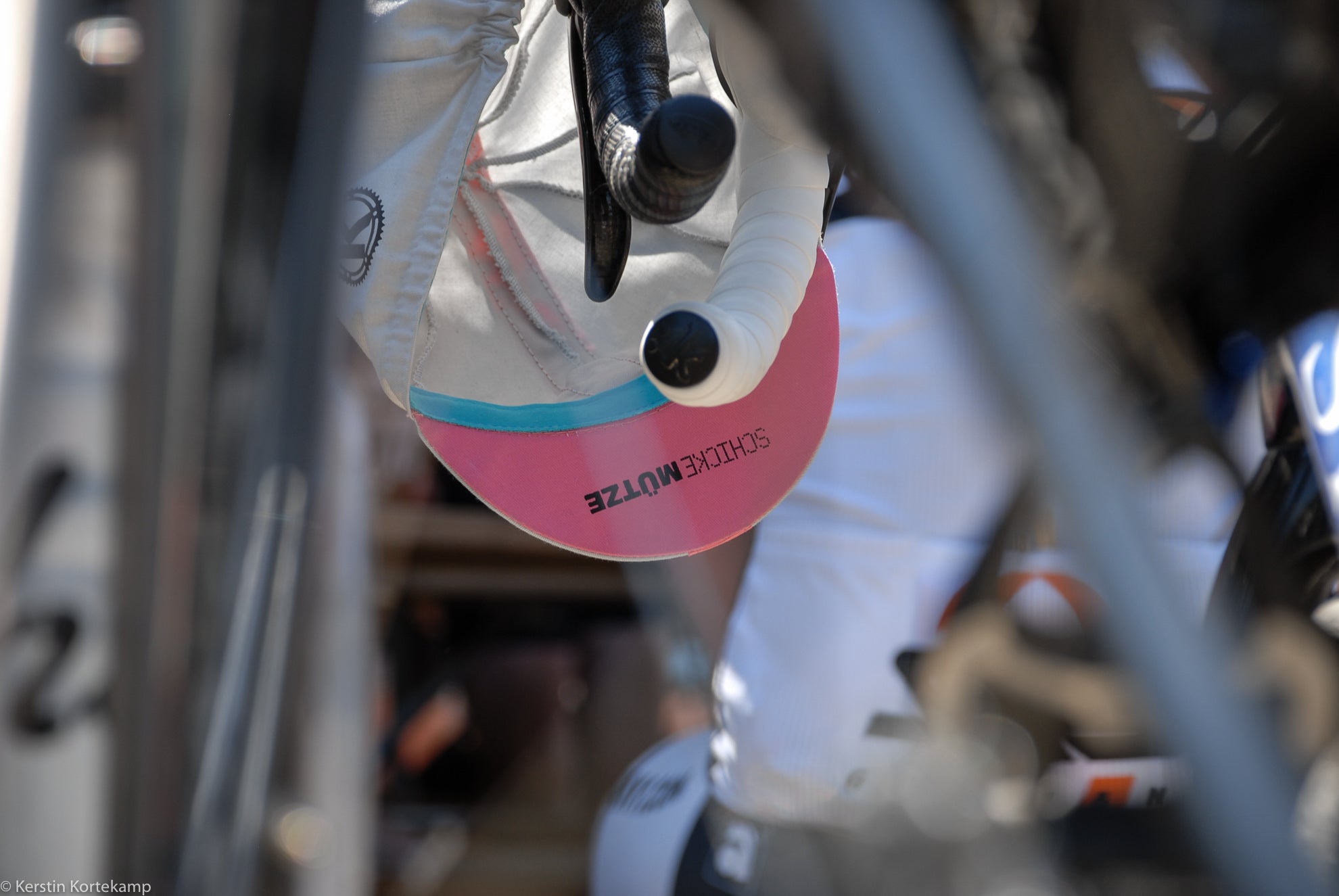 Gelitten wird morgen – Rapha und das Peloton des Lächelns